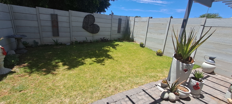 3 Bedroom Property for Sale in Vredenburg Western Cape